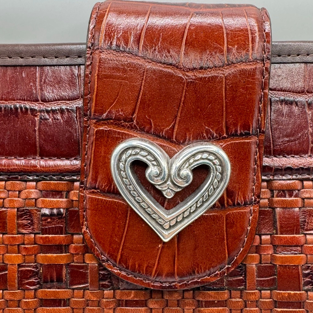 Brighton Mahogany Brown Croc Embossed Woven Leather Crossbody Bag Silver Heart - Picture 7 of 9